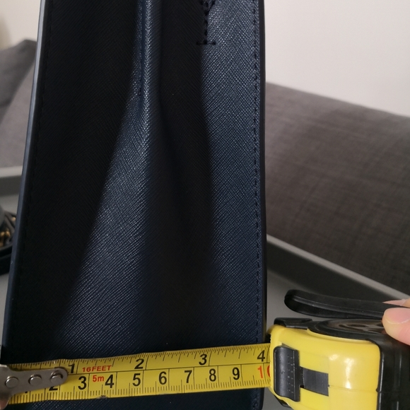 MK Mercer Crossbody Bag (Navy) - Picture 7 of 9